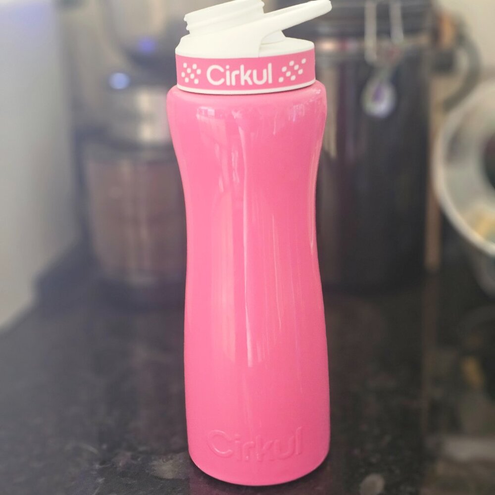 Cirkul Pink Insulated Water Bottle & Comfort Grip Lid 22 oz